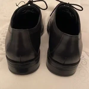 Cole Haan awesome black waterproof oxford, like new (Mlb) Cole Haan | Shoes | Cole Haan Awesome Black Waterproof  main image 2
